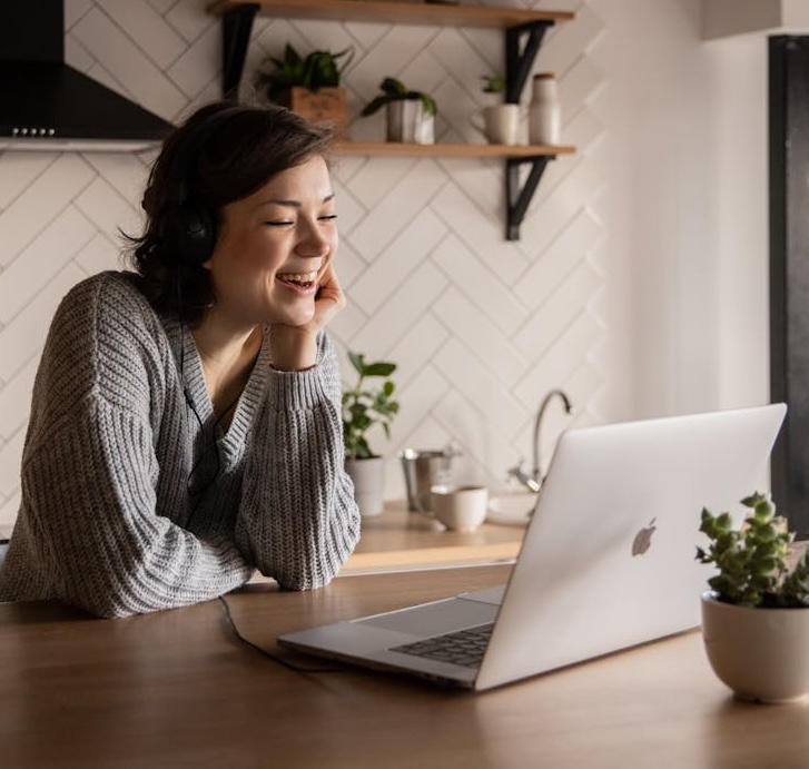 pexels-ekaterina-bolovtsova-4049992